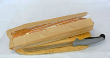 Load image into Gallery viewer, Baton Bread Bag. Medium Baguette bag. 100+60 x 480 mm (4" x 6" x 19")Pack of 1,000 bags