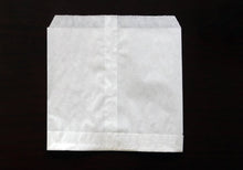 Load image into Gallery viewer, White, Food Grade Counter Bags. Sold in packs of 1,000
